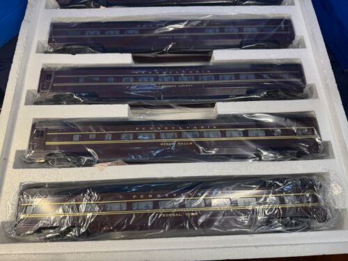 Weaver Pennsylvania 20” Streamlined Aluminum 5-Car Passenger Set - Picture 5 of 19