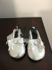BRAND NEW INFANT GIRLS SIZE 2 WONDER NATION MOCCASIN SLIPPERS