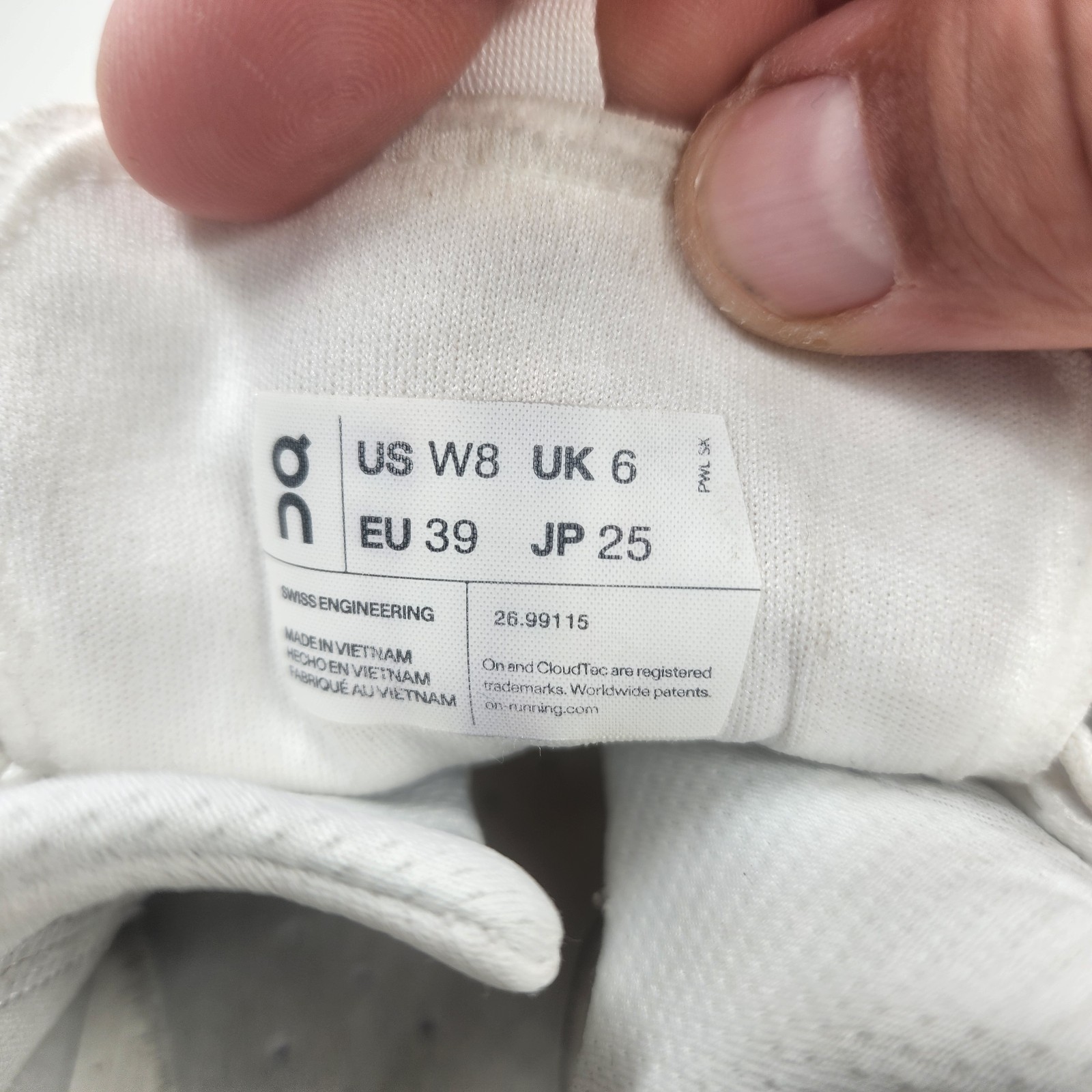 On Cloud Cloudnova Running Athletic Shoes All Whi… - image 2