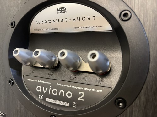 Mordaunt-Short Black Aviano 2 Bookshelf speakers very nice and quality sound. - Picture 6 of 6
