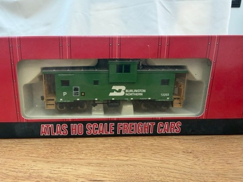 Caboose de visión extendida Atlas 1901 escala HO Burlington Northern #12203 #1901-2 | Condition: New