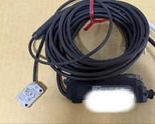 KEYENCE LR-XH250/LR-XN11N set of 2 KEYENCE KEYENCE KEYENCE KEYENCE KEYENCE