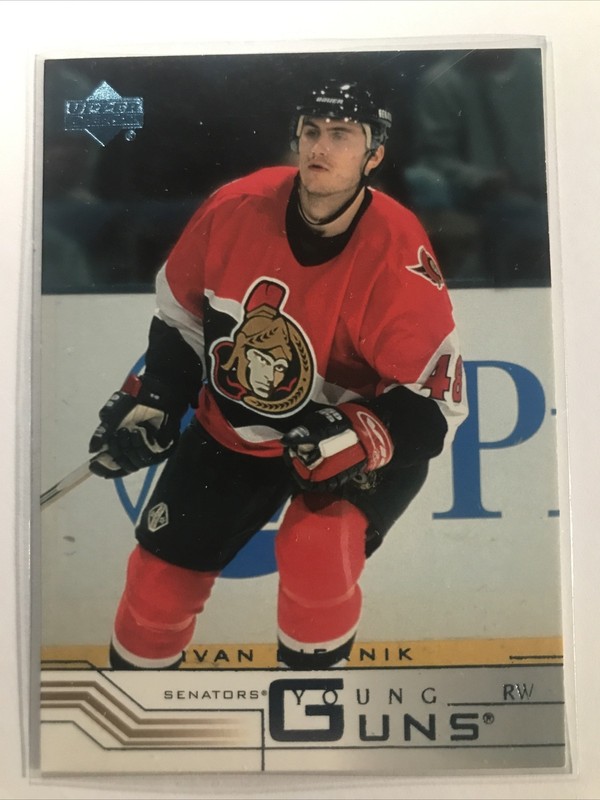 Ivan Ciernik 2001-02 Upper Deck #437 YOUNG GUNS ROOKIE RC SP SENATORS NICE!!