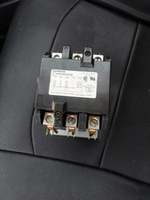 Siemens Furnas 42FE35AG106 Definite Purpose Magnetic Contactor.new without box