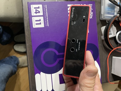 Focusrite Scarlett 2i2 3rd Gen USB Audio Recording Interface Red - Picture 2 of 4