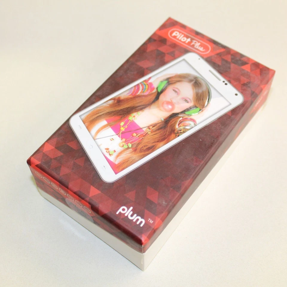 Kids Play Phone PLUM Pilot Plus Z550 Unlocked Smartphone White 8GB In Box - Image 2 of 3