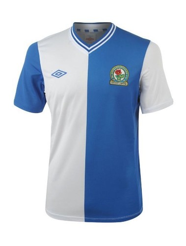 UMBRO SOCCER FOOTBALL SHIRT 