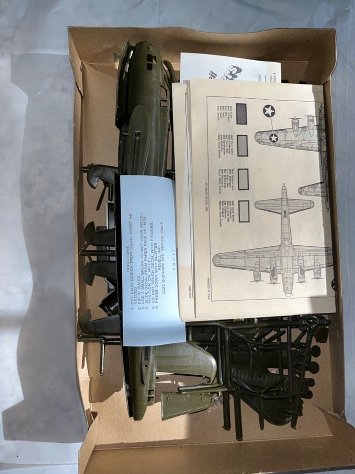 Vintage Revell B17E Memphis Belle eBay