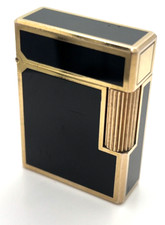 St Dupont Gold Plated and Black Enamel "Laque de Chine" Lighter