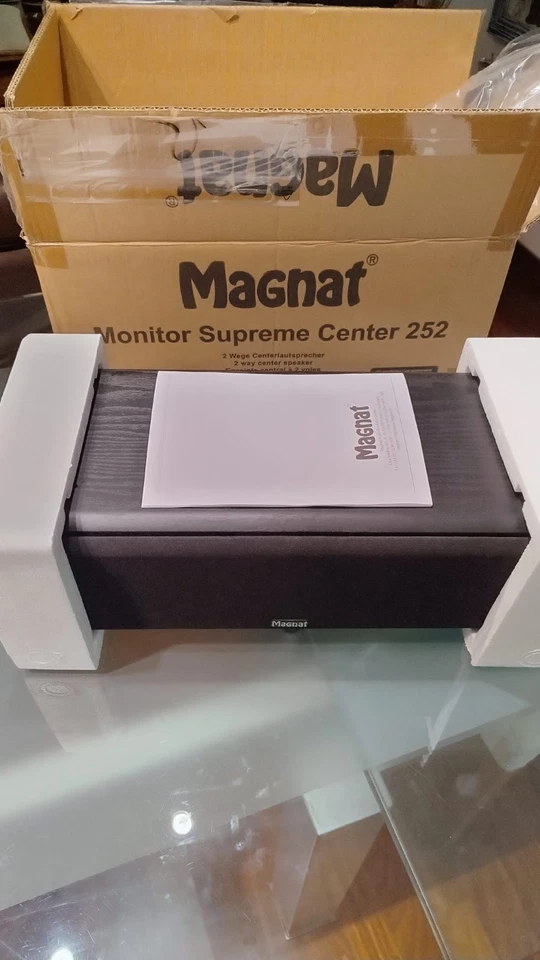 Magnat Supreme Center 252 - Immagine 2 di 4