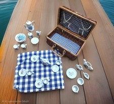 Reutter Vintage Puppen Picknick Korb mit 3 x Porzellan Geschirr u. Tischdecke