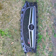 Vauxhall Insignia VXR Front Grille From 2010-2011 Model