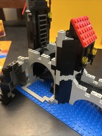 Lego Castle Wolfpack Tower 6075 100% Complete W/Box & Instructions