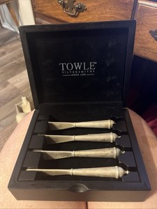 Towle Silverplate 4-Butter, Cream Spreader, Cheese Spreader Velvet Wood Box