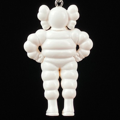 Medicom KAWS Tokyo First Exhibition JPP Chum White Ver. Keychain