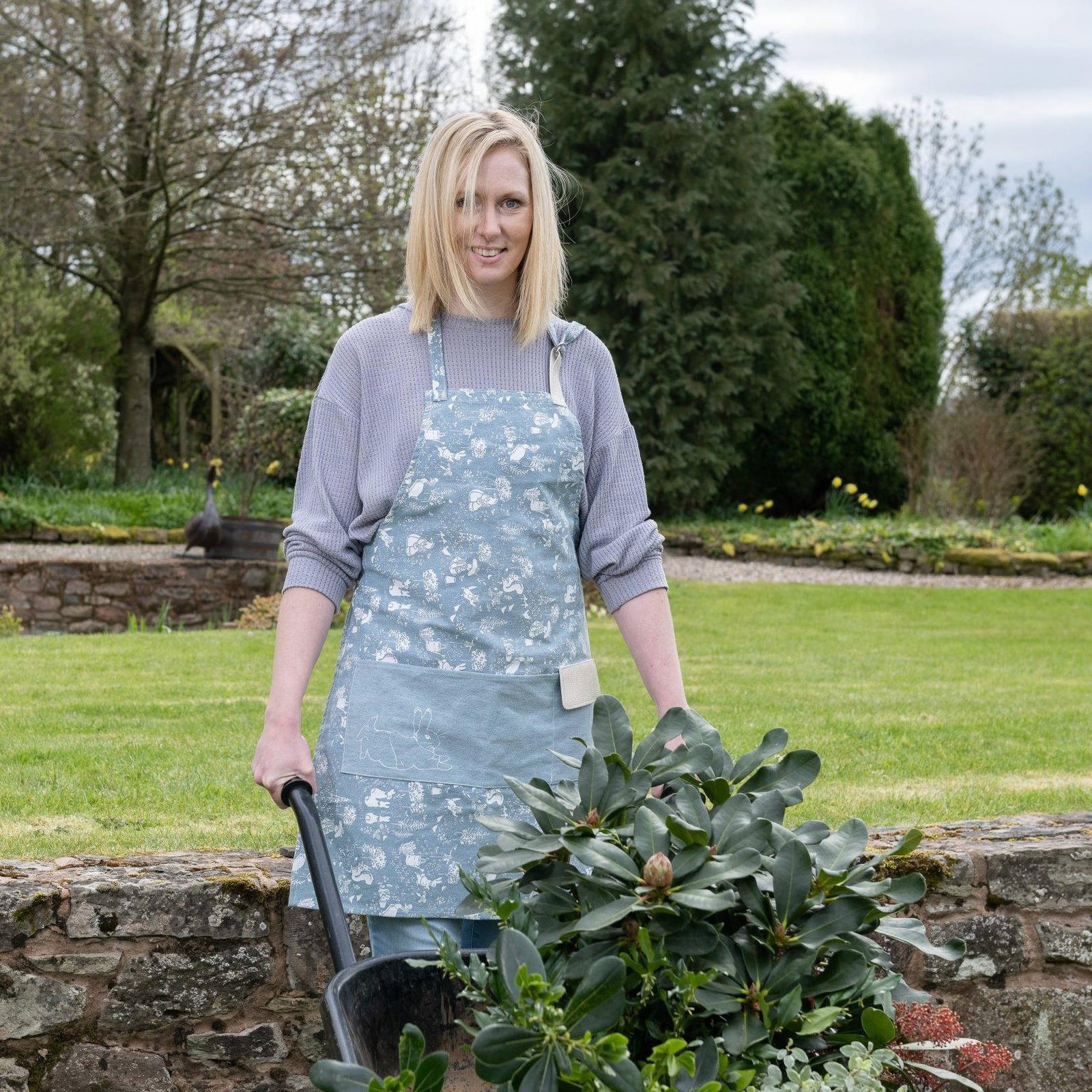 Garden Apron With Pockets Full‑length Utility Craft Planting Adult Peter Rabbit