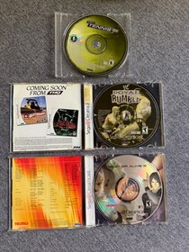 SEGA Dreamcast lot/bundle, 2 white Controllers, Dead or Alive, plus more!