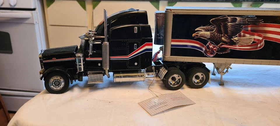 Franklin Mint Precision Models Peterbilt 379 con remolque tractor y certificado de autenticidad 1:32 Foto 2 de 4
