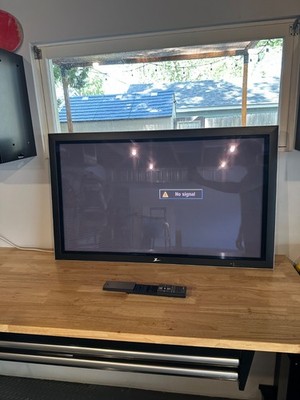Zenith 42  plasma tv 2003