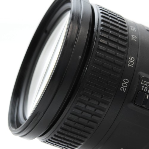 Nikon AF-S DX NIKKOR 18-200mm F/3.5-5.6G ED VR II #181 - Picture 8 of 12