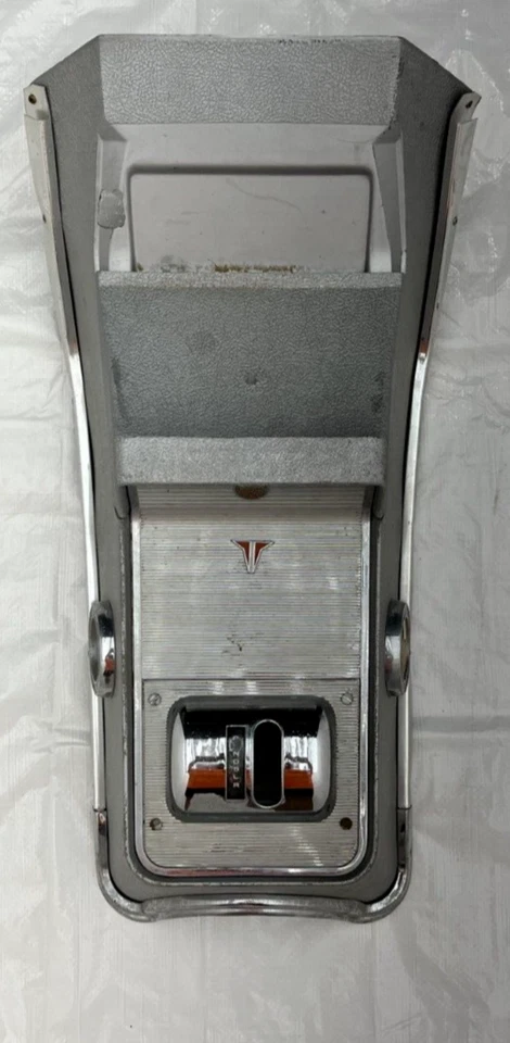 Oldsmobile Jetfire 1962 1963 consola F85 cambio de piso bisel cortesía Foto 3 de 4