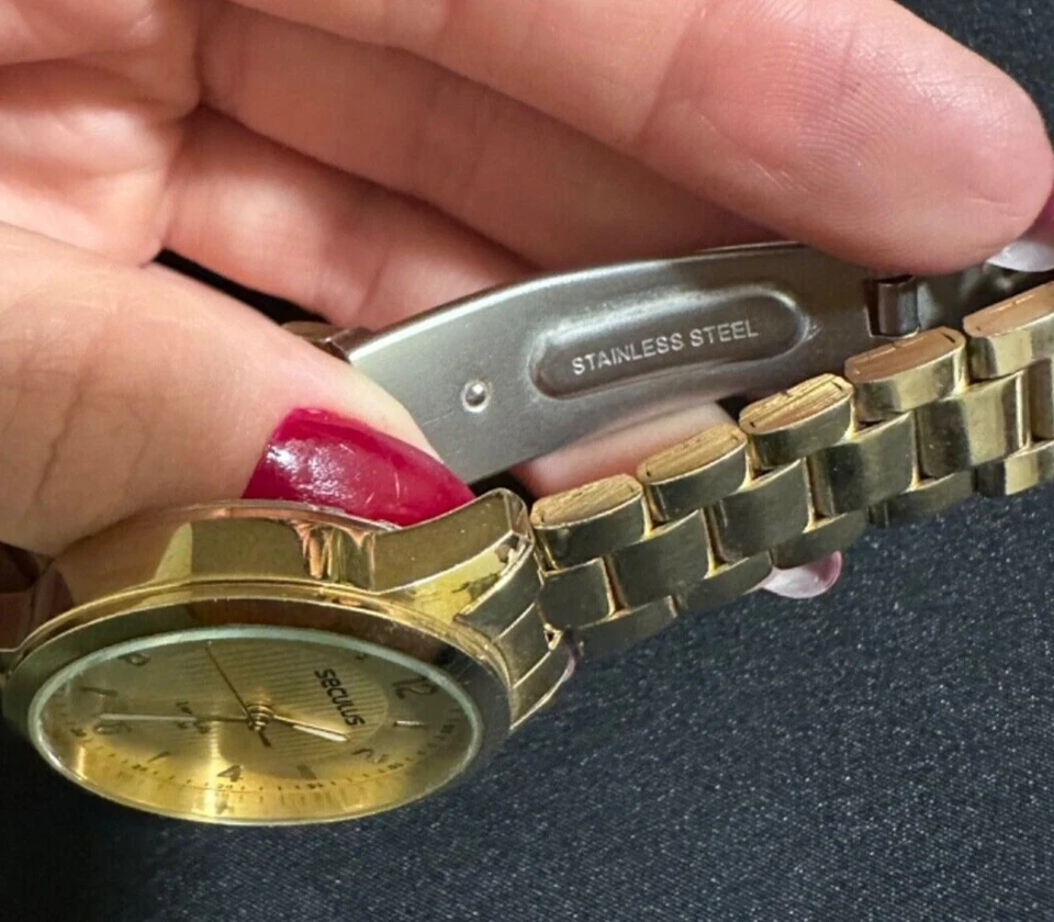 Vintage Women SECULUS Quartz Watch Gold tone 5TM Stainless Steel Water Resistent - Image 2 of 4