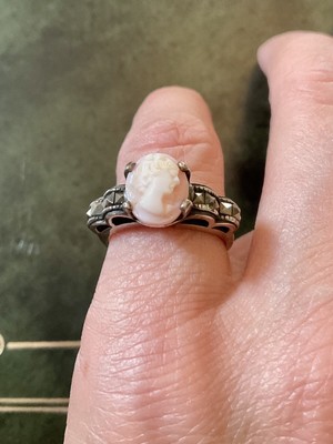 Bague Ancienne Camée Corail Rose & Marcassites – Argent Massif, Style Art Déco