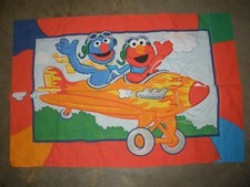 2009 Sesame Street Big Bird Elmo Oscar Flying in Airplane Pillowcase