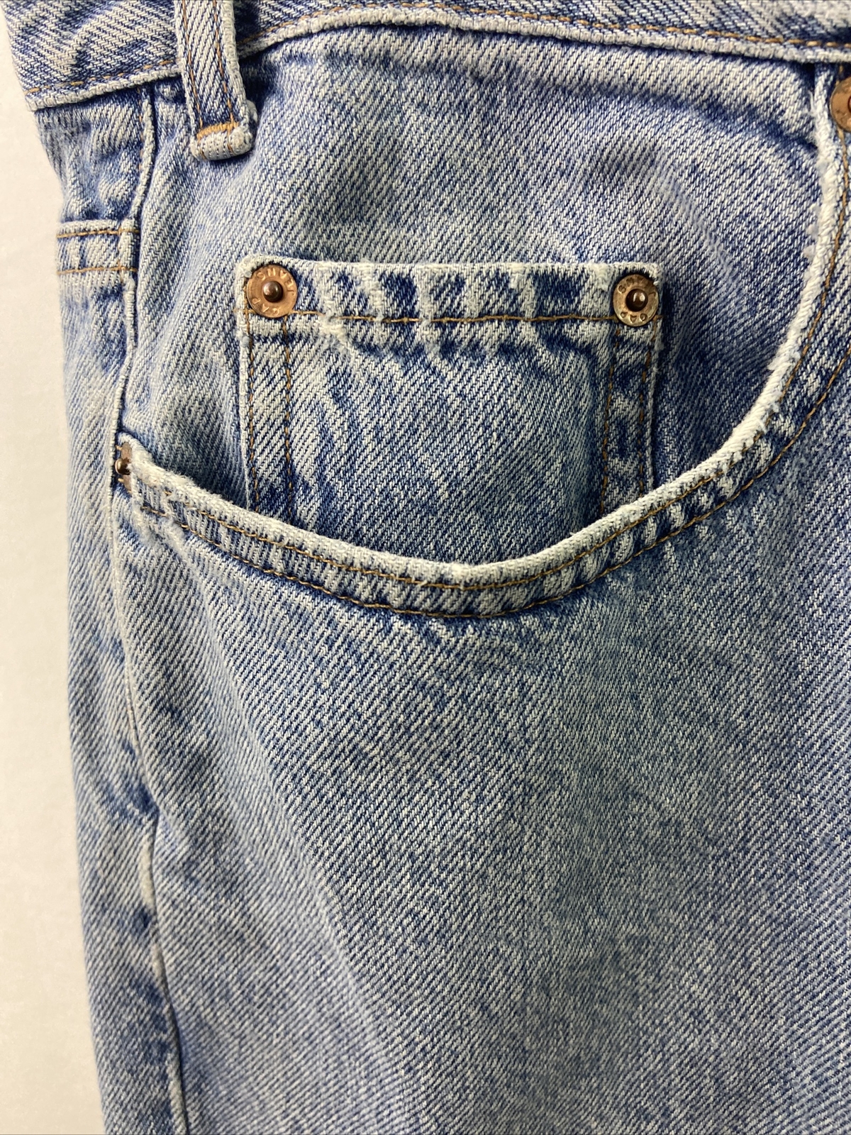 Vintage Gap Mens Relaxed Fit Light Denim Size 38x32 B… Gem