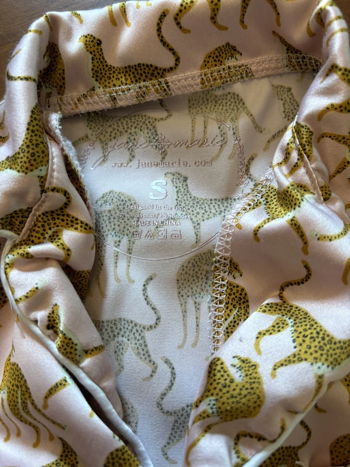 Jane Marie Niñas Pijama Sedoso Talla Pequeña 8 Rosa con Guepardo Dorado Foto 2 de 3
