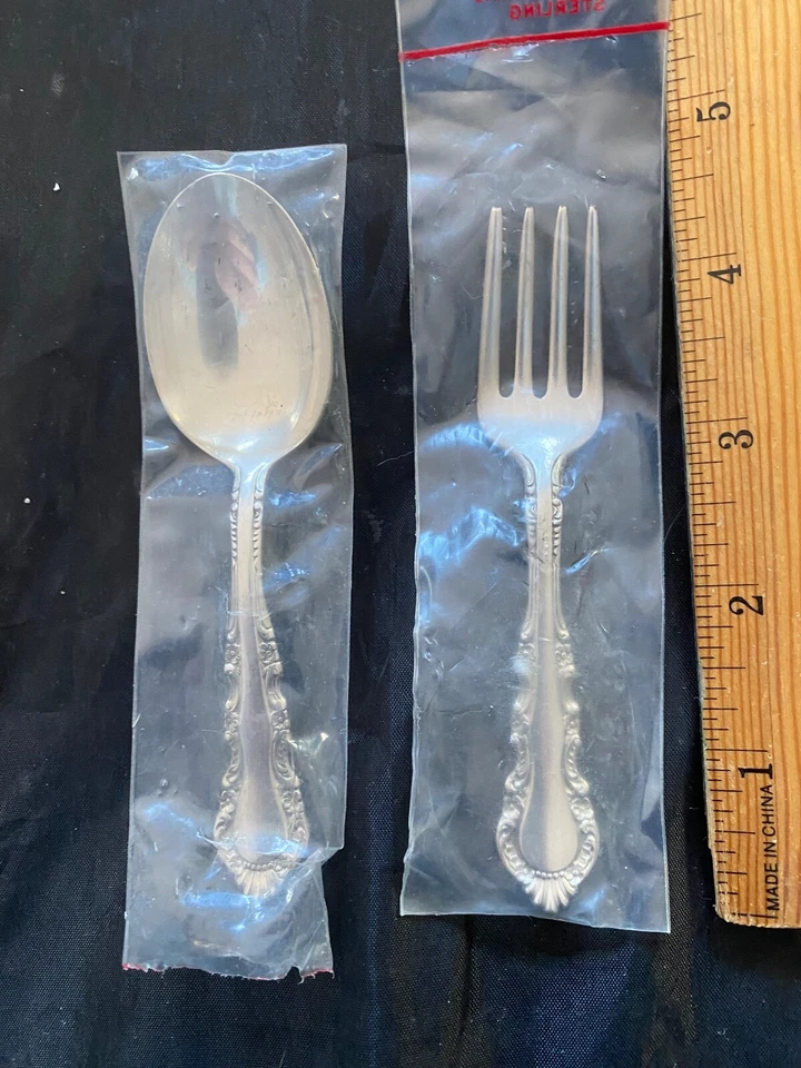 R & BARTON ROSA GEORGIANA ESTERLINA BEBÉ CUCHARA Y TENEDOR PULIDO Foto 2 de 2