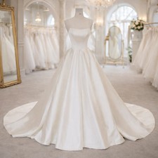 Princess A-line Wedding Dress Satin Sleeveless Bridal Dress Spaghetti Straps