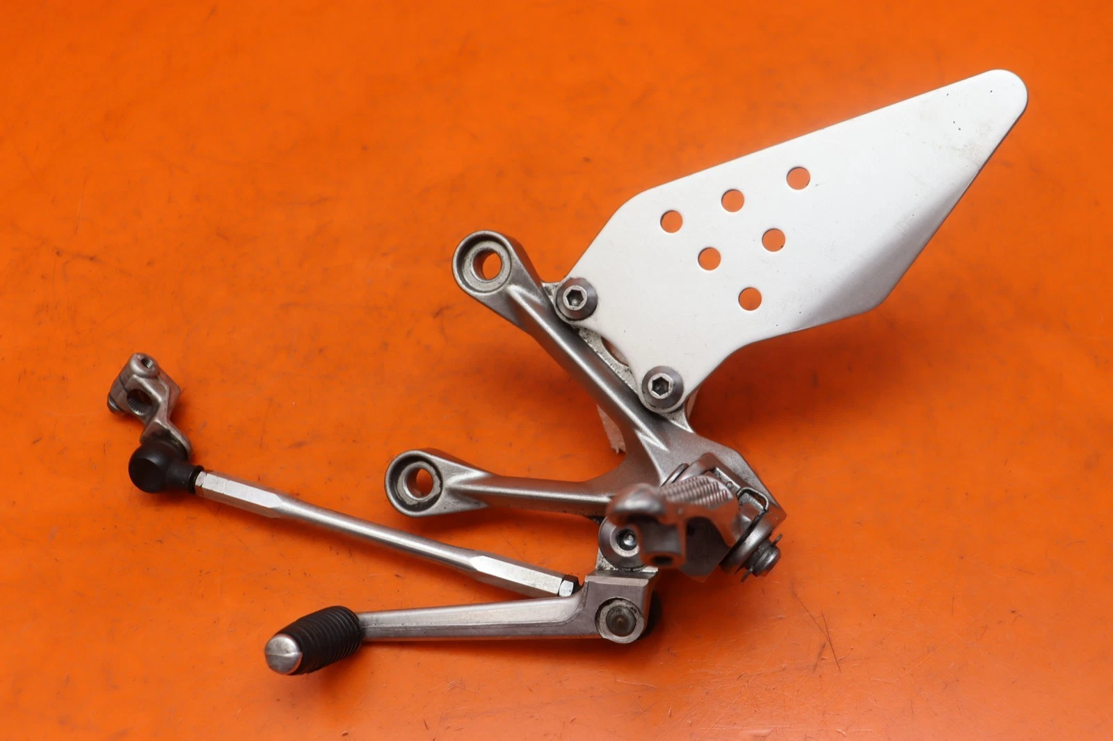 2005-2006 KAWASAKI NINJA ZX6R OEM LEFT REARSET REAR SET FOOT PEG W