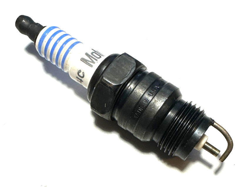 Motorcraft BSF44C Spark Plug for Ford Bronco E-150 Econoline 4.9L 1987-1996