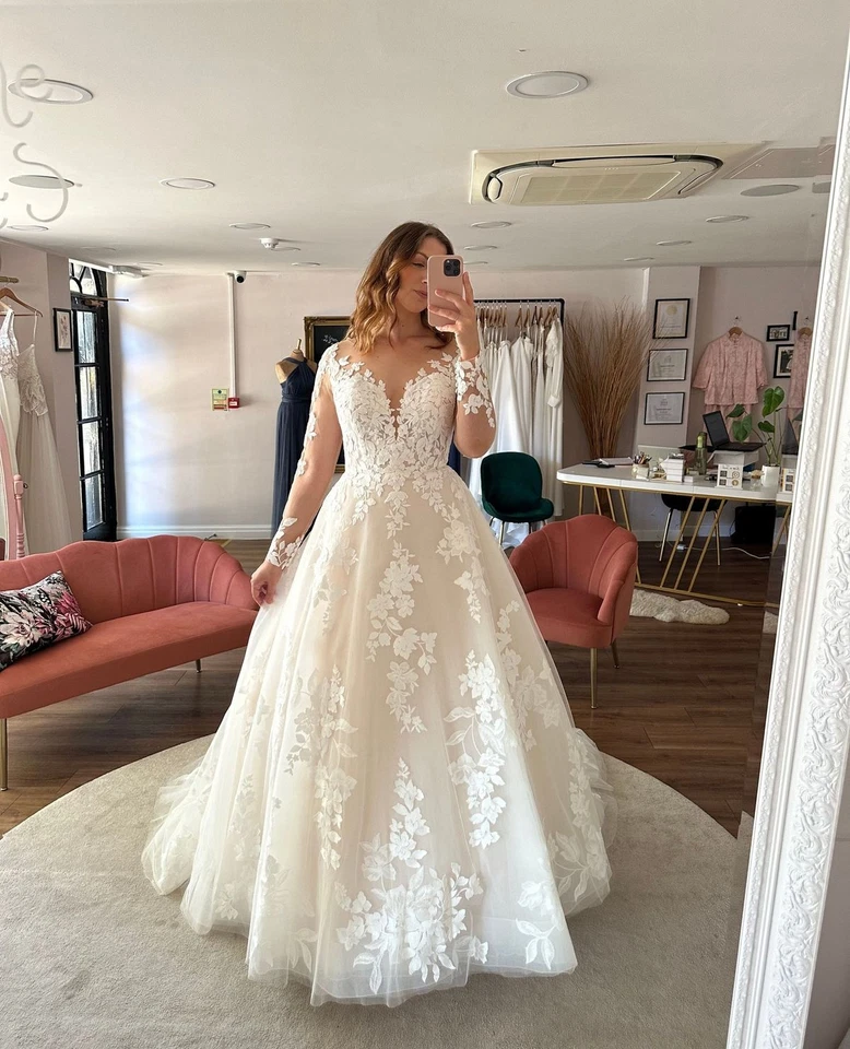 Elegant Wedding Dresses Long Sleeves Lace Appliques Sweep Train Bridal Gown - Image 3 of 4