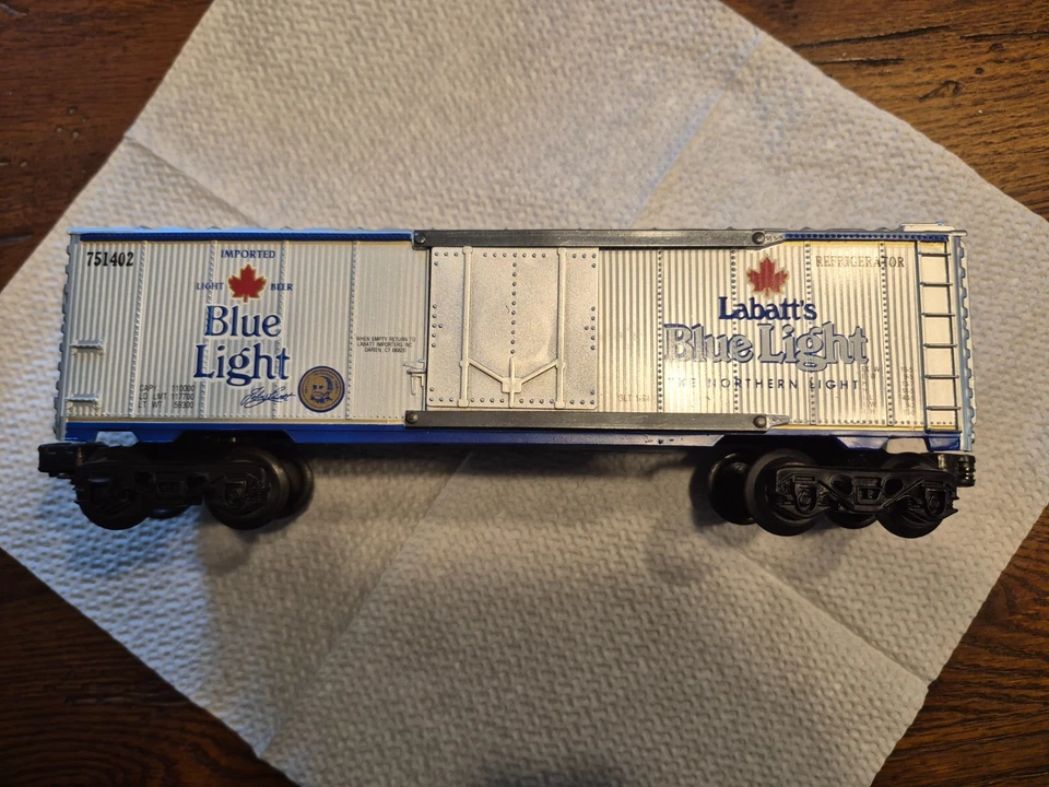 O  GAUGE LIMITED EDITION  LABATT'S BLUE LIGHT  REEFER from K-Line - Image 2 of 3