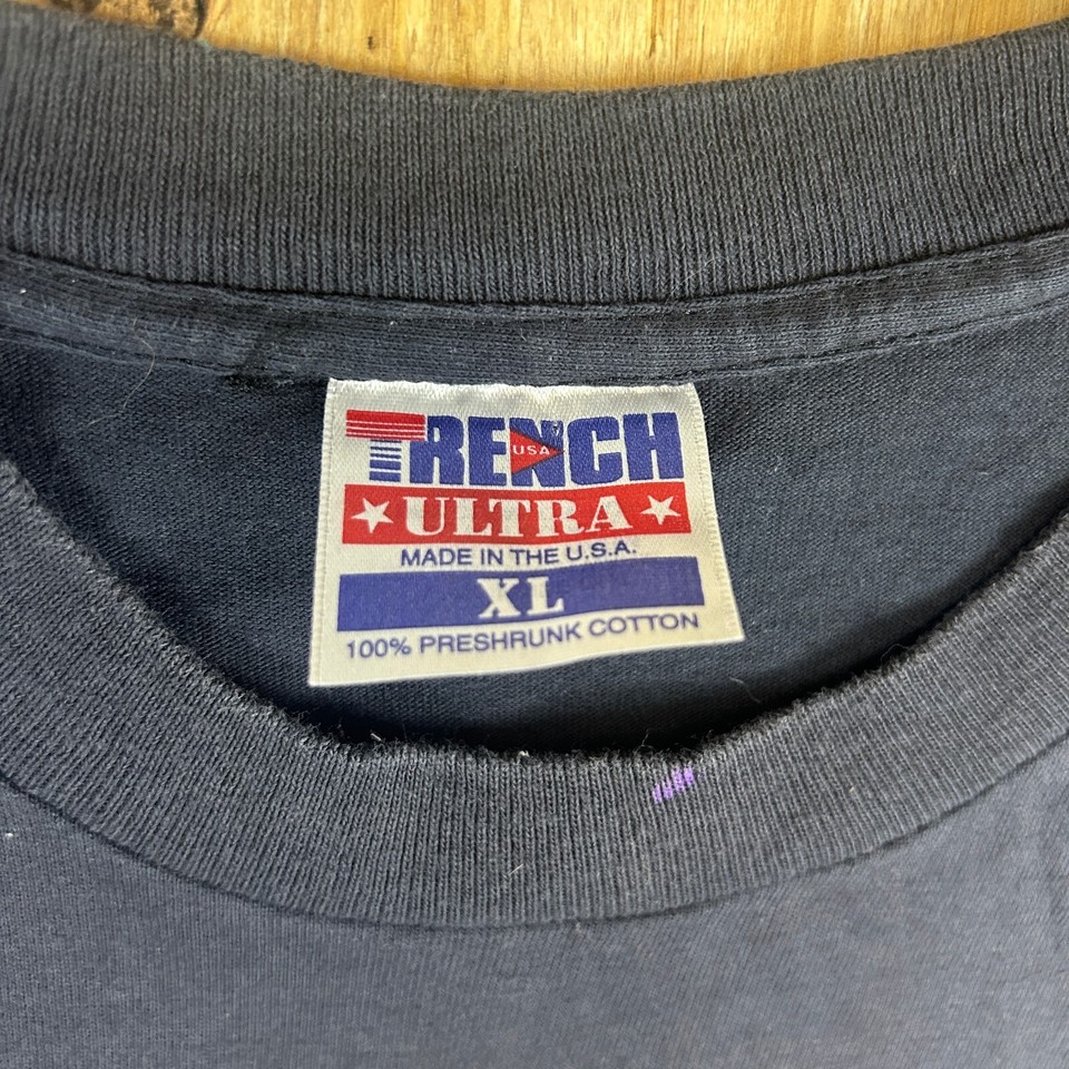 Vintage USA Trench EIRE 1994 World Cup Soccer Crew Neck Men's TShirt