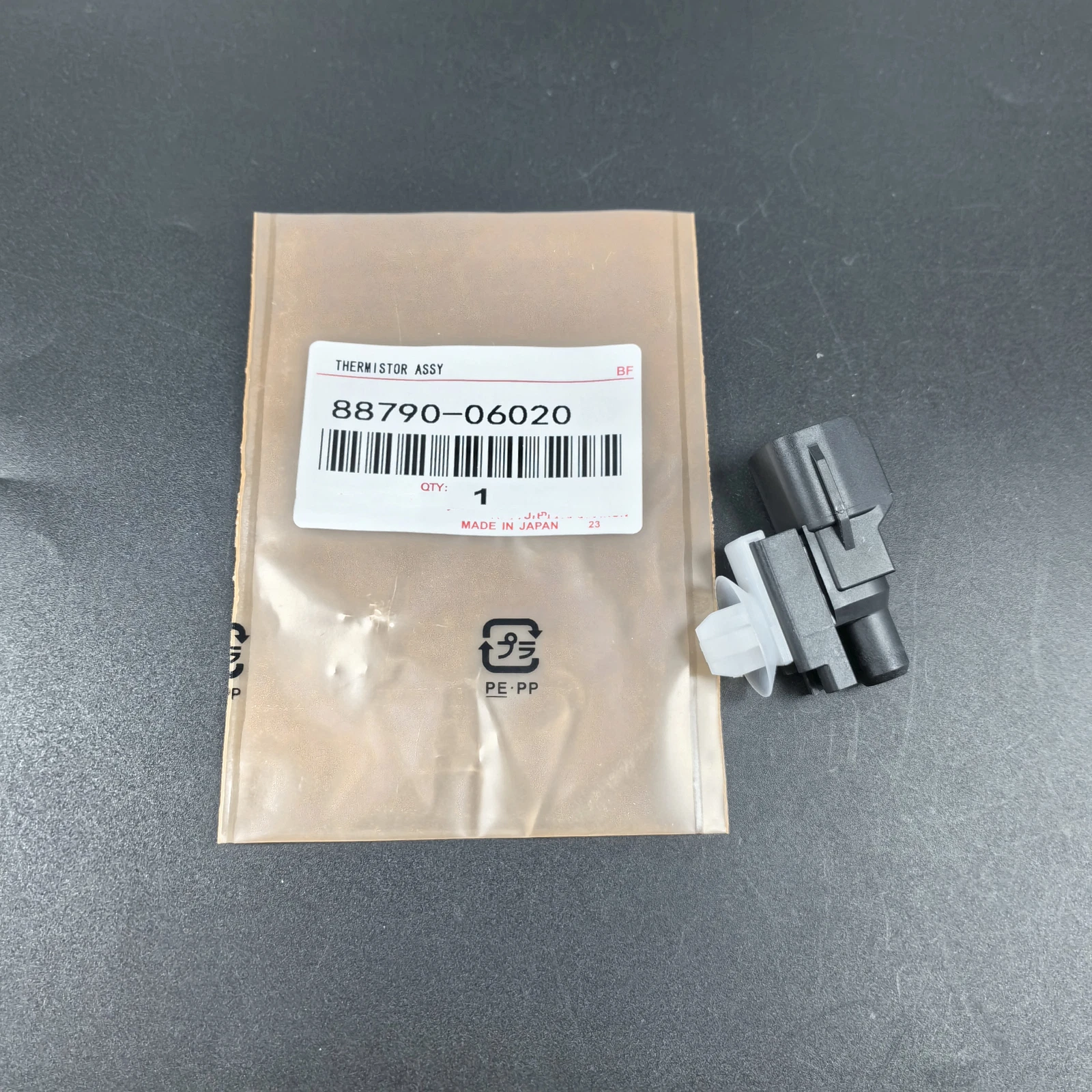 OEM Ambient Temperature Sensor For 17-20 Toyota Highlander Sienna 88790-06020 US