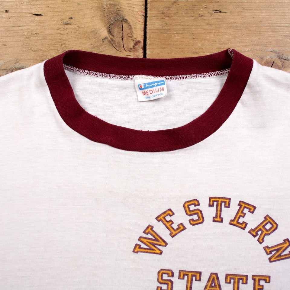 Camiseta Vintage Champion Puntada Única Gráfica Pequeña Años 80 Hecha en EE. UU. Timbre Blanca Foto 3 de 4