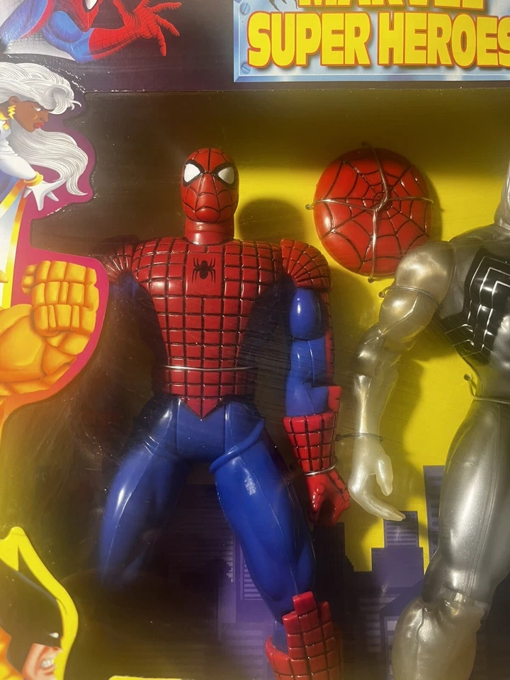 1998 Boxed Marvel Super Heroes Toy Biz 36948307 Spider-man Wars & Venom Vintage - image 2 of 4