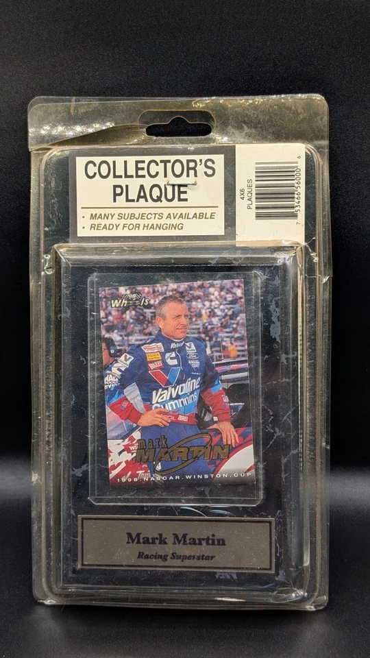 Lote de más de 10 artículos coleccionables de Mark Martin coches, llavero, figuras ect Foto 2 de 4