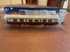 Bachmann 34-486 - OO - Thompson 1st Class Corridor  BR Crimson & Cream