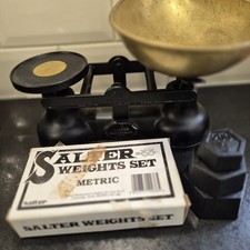SALTER WEIGHING SCALES BLACK WITH BOXED WEIGHTS (1KG, 500G, 200G) EXCELLENT COND