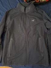 Brand New Arc’teryx kyanite jacket mens Large
