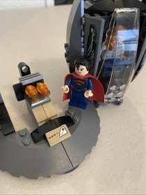 LEGO DC Comics Super Heroes: Superman: Black Zero Escape 76009 100% complete