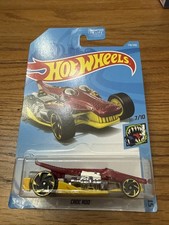 2019 Hot Wheels Street Beasts 7/10 Croc Rod 170/250 Red D2