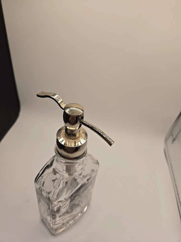 DISPENSADOR DE JABÓN GRANDE ESTILO VINTAGE DE VIDRIO, BOMBA DE NÍQUEL PLATA CEPILLADA 9 pulgadas de alto Foto 3 de 4