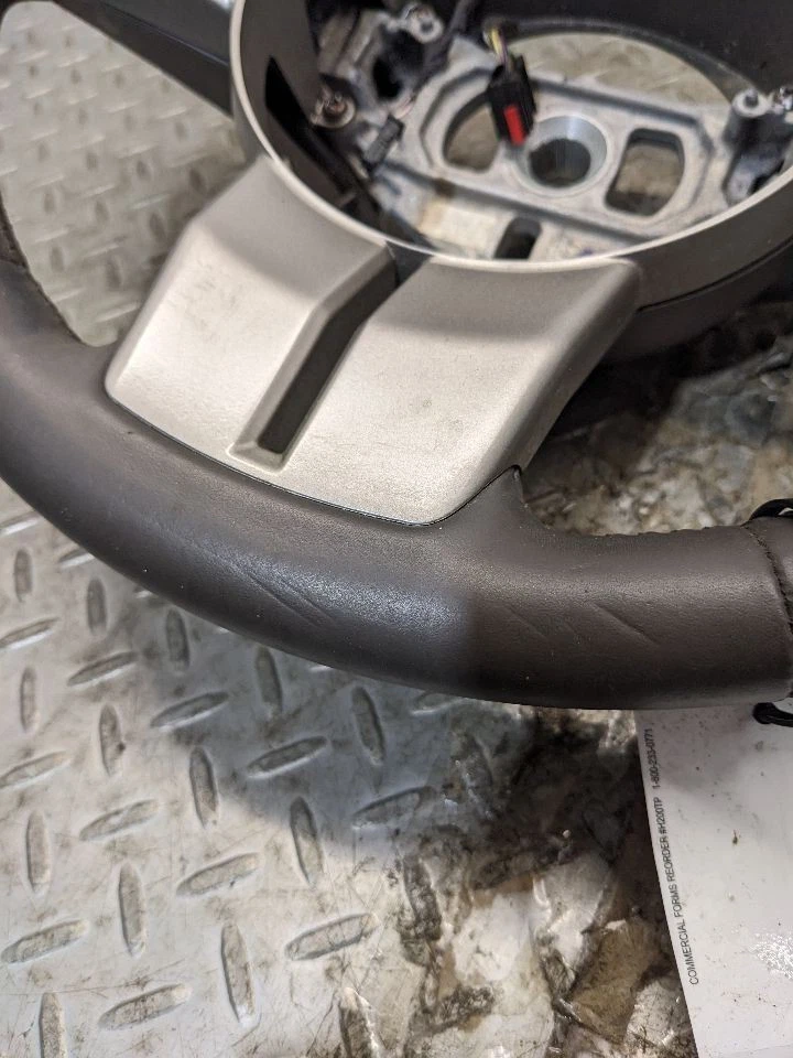 Volante Jeep Grand Cherokee 2011-2013 OEM CON controles cuero 1165877 Foto 4 de 4