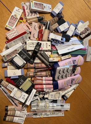 Bulk Makeup Lot, e.l.f., Kiss, L.A. ,COVERGIRL ,100pc all new resale 