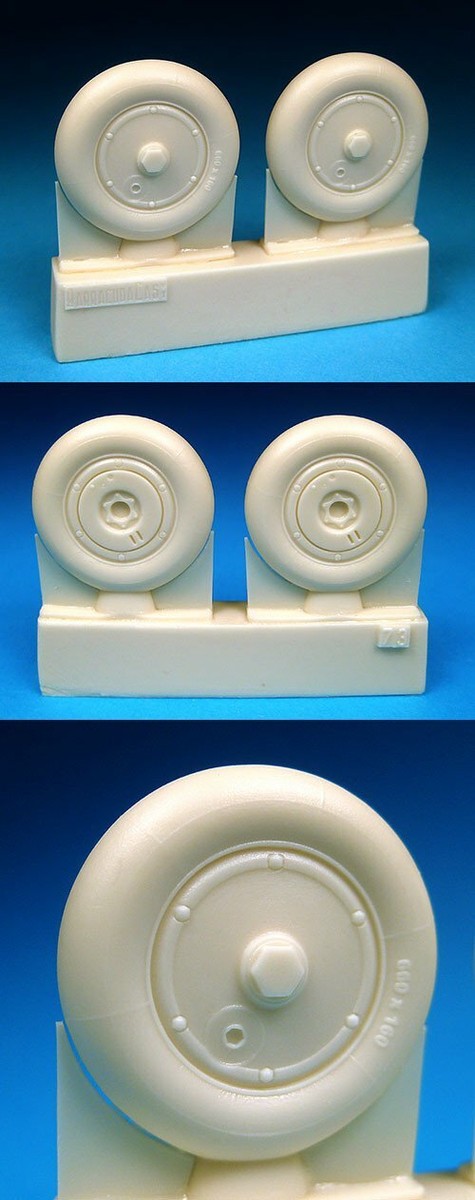 1/32 BarracudaCast Bf 109G Wheels - Plain Hub, Smooth Tire BR32073 1/32 BarracudaCast Bf 109G Wheels - Plain Hub, Smooth Tire BR32073